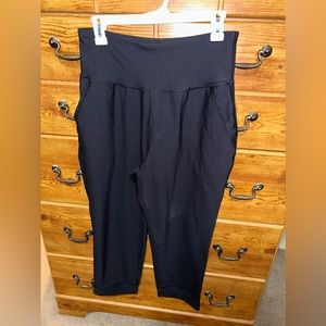 High-Waisted PowerSoft 7/8-Length Joggers - Black